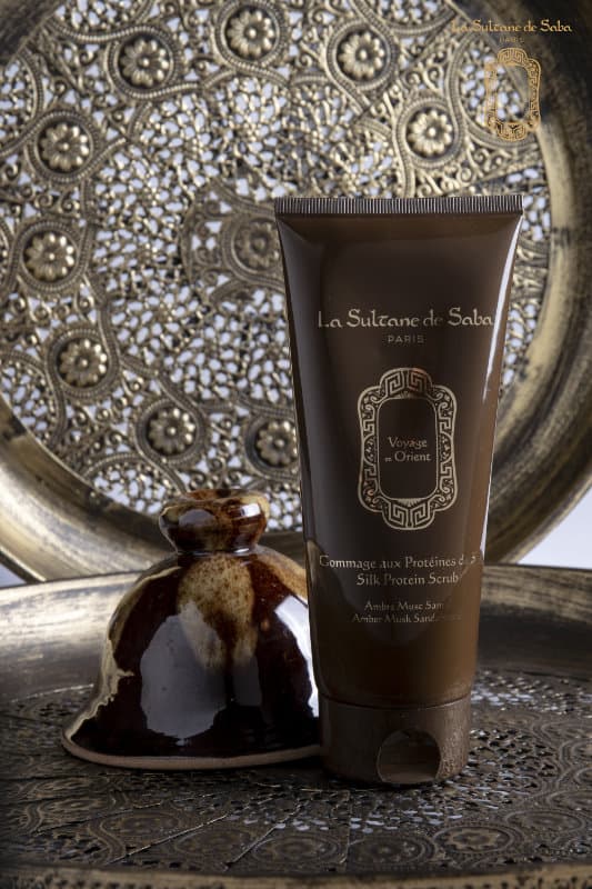 amber musk sandalwood fragrance<br> silk protein scrub 200ml