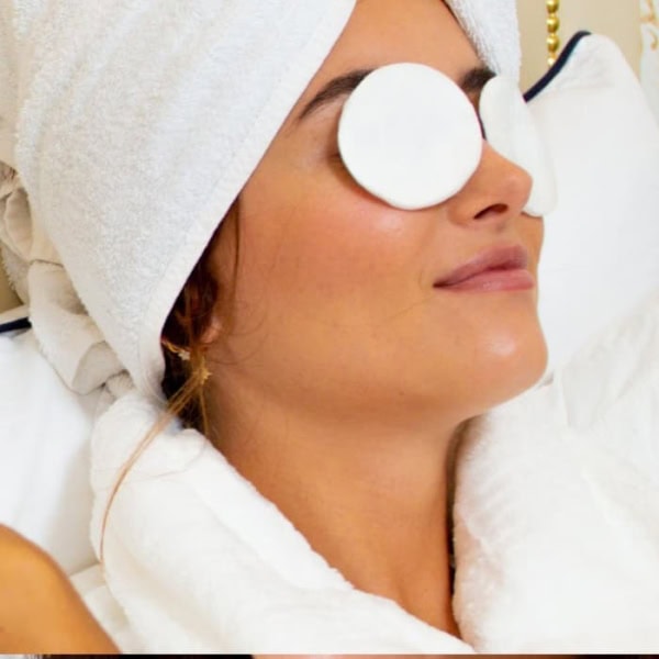 Trésor Solaire [soothes] Prevents Ageing